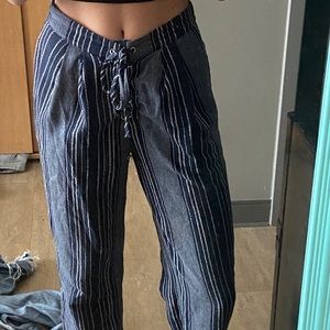 Vestique navy stripped pants